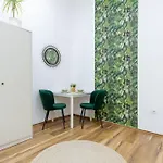 Balinese Vibe Downtown Apartamento